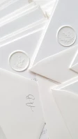 zaproszenia-na-slub-white-bialy-lak-papier-fakturowany-galazka-3