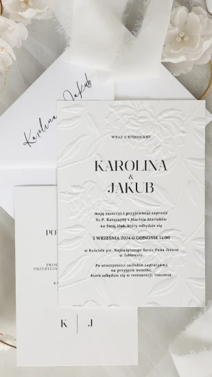 Zaproszenia ślubne Sorella białe z tłoczeniem kwiatowym 3D