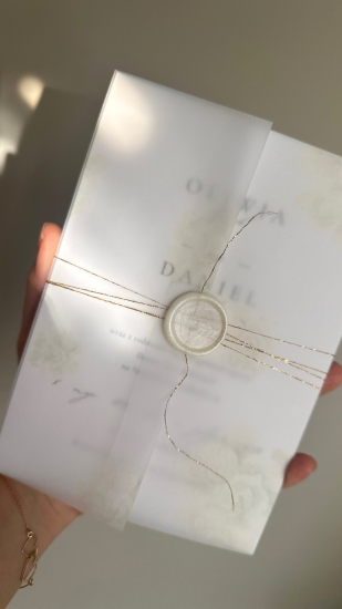 Zaproszenia na Ślub Róża, kalka, złoty sznurek, lak, papeteria ślubna