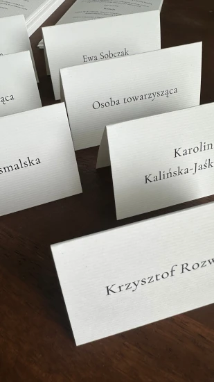 Winietka nowoczesna, papier prążkowany