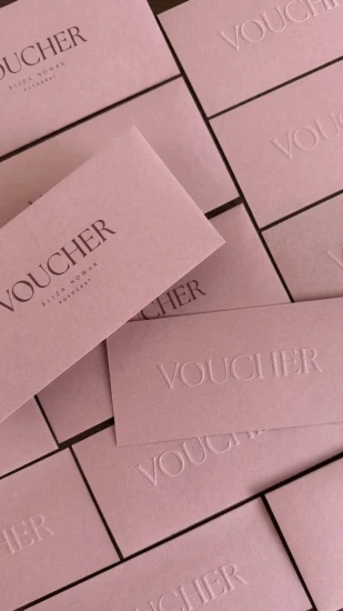 Voucher Karta podarunkowa w kopercie Brudny Róż (pakiet 40 szt.)