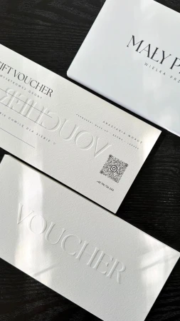 Voucher Karta podarunkowa w kopercie biały 